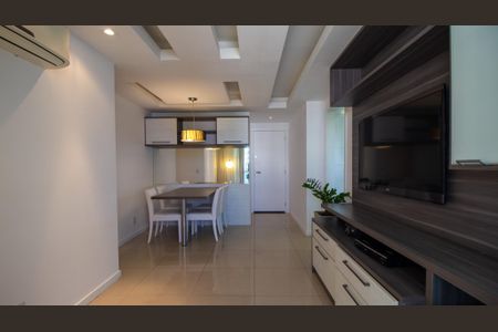Apartamento à venda com 70m², 2 quartos e 1 vagaSala