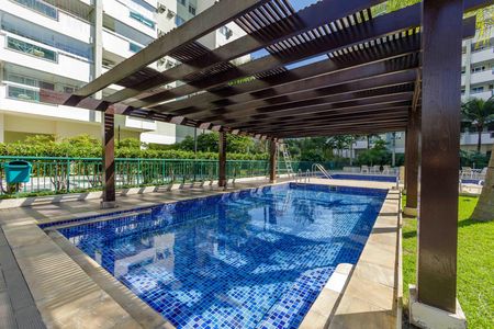 Apartamento à venda com 70m², 2 quartos e 1 vagaÁrea Comum - Piscina