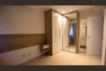 Apartamento à venda com 70m², 2 quartos e 1 vagaSuíte