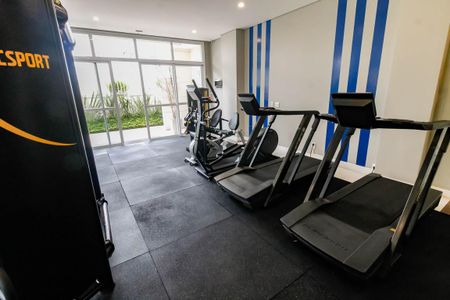 Apartamento para alugar com 72m², 2 quartos e 2 vagas Apartamento para alugar com 72m², 2 quartos e 2 vagasÁrea comum - Academia