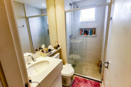 Apartamento para alugar com 72m², 2 quartos e 2 vagas Apartamento para alugar com 72m², 2 quartos e 2 vagasBanheiro da Suíte