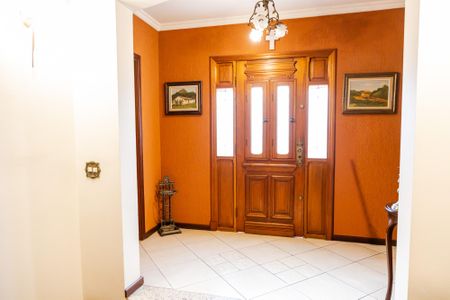 Casa à venda com 356m², 4 quartos e 4 vagas Casa à venda com 356m², 4 quartos e 4 vagasSala