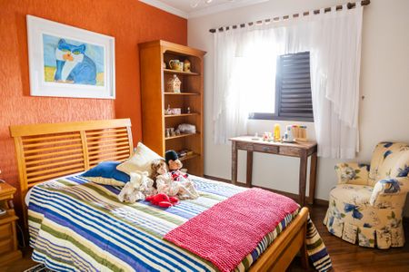 Casa à venda com 356m², 4 quartos e 4 vagas Casa à venda com 356m², 4 quartos e 4 vagasSuíte 2