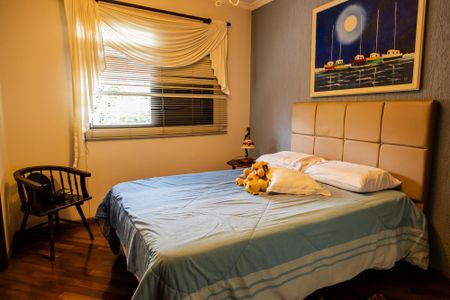 Casa à venda com 356m², 4 quartos e 4 vagas Casa à venda com 356m², 4 quartos e 4 vagasSuíte 4