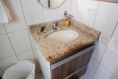 Casa à venda com 356m², 4 quartos e 4 vagas Casa à venda com 356m², 4 quartos e 4 vagasBanheiro da Suíte 2