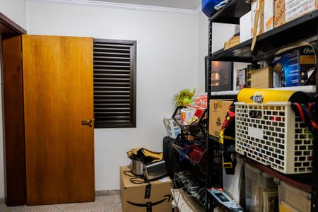 Casa à venda com 356m², 4 quartos e 4 vagas Casa à venda com 356m², 4 quartos e 4 vagasQuarto de Serviço