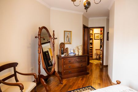 Casa à venda com 356m², 4 quartos e 4 vagas Casa à venda com 356m², 4 quartos e 4 vagasSuíte 1