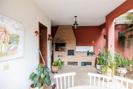 Casa à venda com 356m², 4 quartos e 4 vagas Casa à venda com 356m², 4 quartos e 4 vagasQuintal