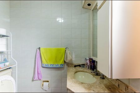 Apartamento à venda com 97m², 3 quartos e 2 vagasBanheiro da Suíte