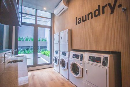 Studio para alugar com 27m², 1 quarto e sem vaga Studio para alugar com 27m², 1 quarto e sem vagaÁrea comum - Lavanderia coletiva
