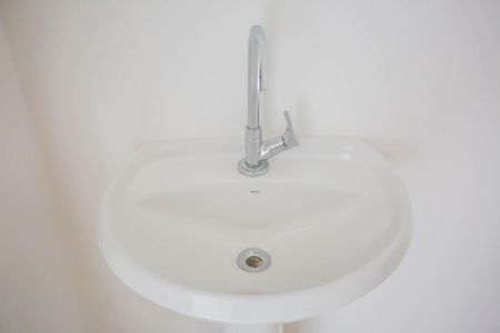 Studio para alugar com 27m², 1 quarto e sem vaga Studio para alugar com 27m², 1 quarto e sem vagaBanheiro