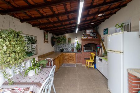 Casa à venda com 250m², 5 quartos e 3 vagasEdícula