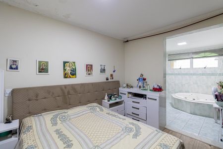Casa à venda com 250m², 5 quartos e 3 vagasSuíte 1