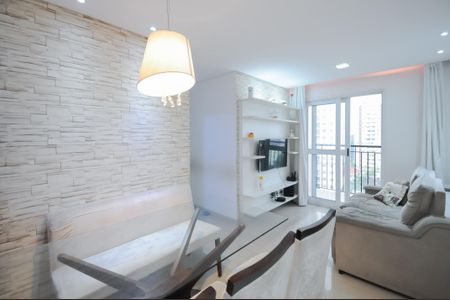 Apartamento à venda com 60m², 3 quartos e 1 vaga Apartamento à venda com 60m², 3 quartos e 1 vagaSala