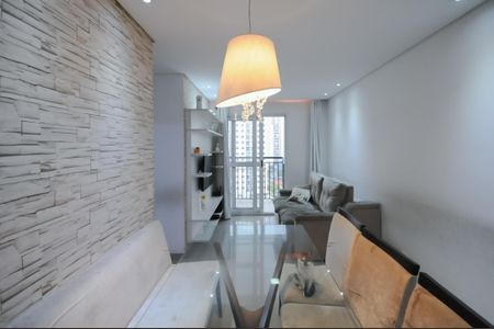 Apartamento à venda com 60m², 3 quartos e 1 vaga Apartamento à venda com 60m², 3 quartos e 1 vagaSala