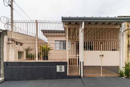 Casa para alugar com 35m², 1 quarto e sem vaga Casa para alugar com 35m², 1 quarto e sem vagaFachada