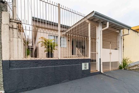 Casa para alugar com 35m², 1 quarto e sem vaga Casa para alugar com 35m², 1 quarto e sem vagaFachada