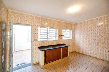 Casa à venda com 83m², 2 quartos e sem vaga Casa à venda com 83m², 2 quartos e sem vagaCozinha