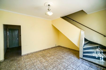 Casa à venda com 83m², 2 quartos e sem vaga Casa à venda com 83m², 2 quartos e sem vagaSala