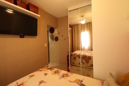 Apartamento à venda com 70m², 2 quartos e 2 vagas Suíte