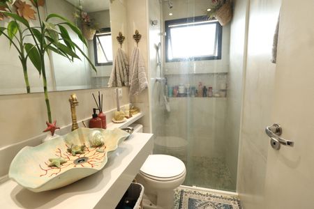 Apartamento à venda com 70m², 2 quartos e 2 vagasBanheiro da Suíte