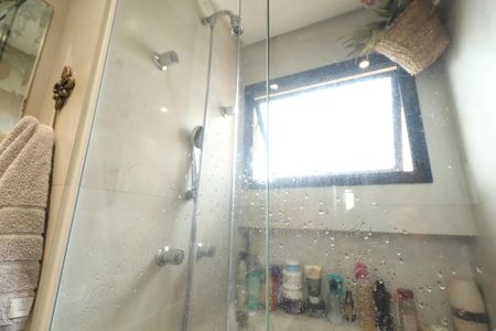 Apartamento à venda com 70m², 2 quartos e 2 vagasBanheiro da Suíte