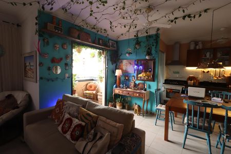 Apartamento à venda com 70m², 2 quartos e 2 vagasSala/Cozinha