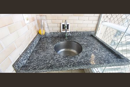 Apartamento para alugar com 70m², 2 quartos e 1 vagaVaranda