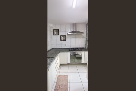 Apartamento para alugar com 70m², 2 quartos e 1 vagaCozinha