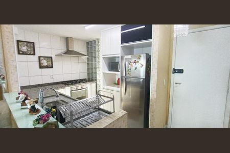 Apartamento para alugar com 70m², 2 quartos e 1 vagaCozinha