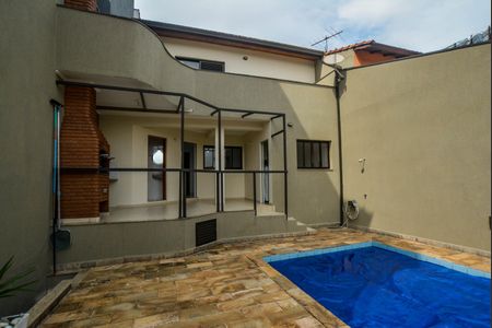 Casa à venda com 274m², 4 quartos e 4 vagasQuintal