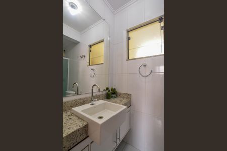 Casa à venda com 274m², 4 quartos e 4 vagasBanheiro da Suíte 1