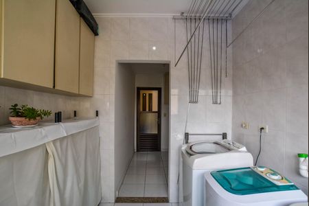 Casa à venda com 274m², 4 quartos e 4 vagasÁrea de Serviço