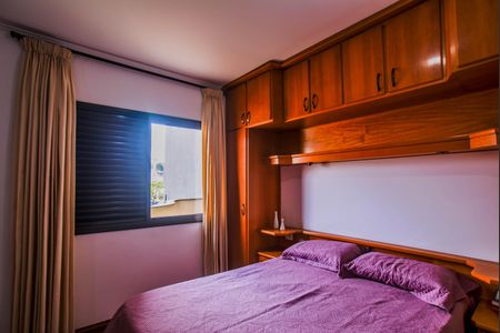 Casa à venda com 274m², 4 quartos e 4 vagasSuíte 2