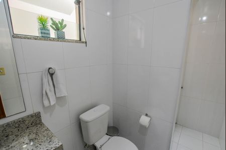 Casa à venda com 274m², 4 quartos e 4 vagasBanheiro 
