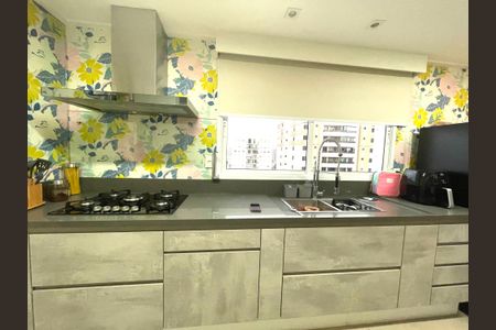 Apartamento à venda com 230m², 5 quartos e 4 vagasCozinha