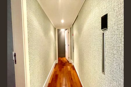 Apartamento à venda com 230m², 5 quartos e 4 vagasHall