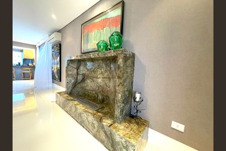 Apartamento à venda com 230m², 5 quartos e 4 vagasSala