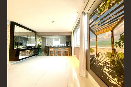 Apartamento à venda com 230m², 5 quartos e 4 vagasSala