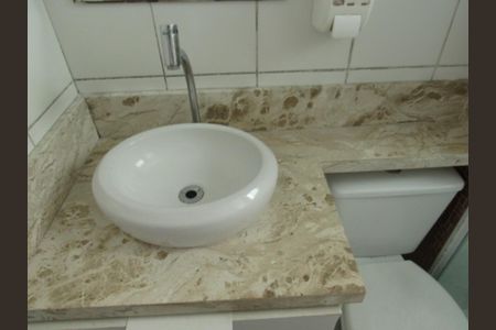 Apartamento à venda com 58m², 2 quartos e 1 vaga Apartamento à venda com 58m², 2 quartos e 1 vagaBanheiro