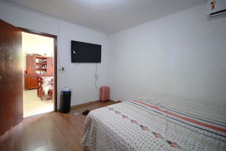 Casa à venda com 164m², 3 quartos e 8 vagasQuarto 1