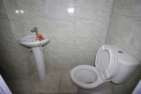 Banheiro de casa à venda com 2 quartos, 125m² em Cidade das Flores, Osasco