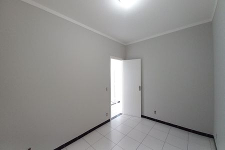 Casa para alugar com 75m², 2 quartos e 2 vagasQuarto 1