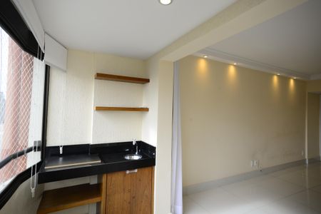 Apartamento à venda com 86m², 3 quartos e 2 vagasVaranda