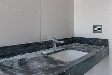 Apartamento à venda com 115m², 3 quartos e sem vagaBanheiro da Suíte