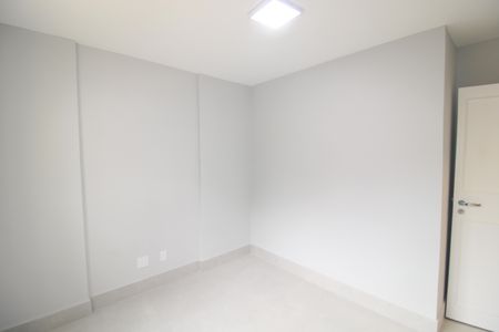 Apartamento à venda com 85m², 3 quartos e 2 vagasQuarto 1