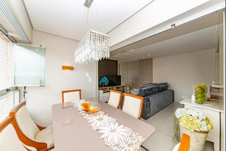 Apartamento à venda com 98m², 3 quartos e 2 vagasSala