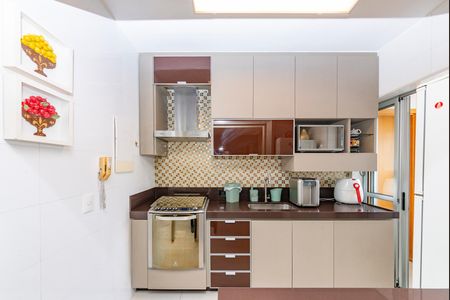 Apartamento à venda com 98m², 3 quartos e 2 vagasCozinha