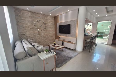 Casa de condomínio à venda com 192m², 3 quartos e 1 vagaSala