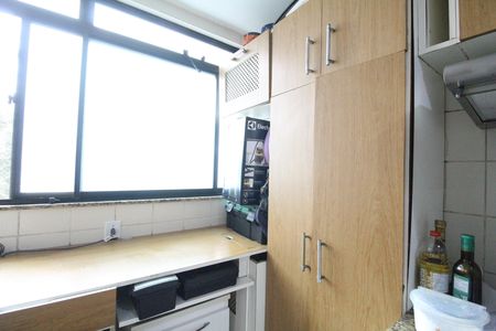 Apartamento para alugar com 88m², 3 quartos e 1 vagaÁrea de serviço